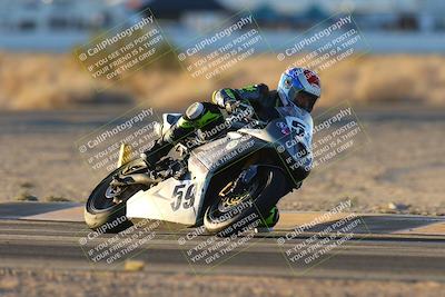 media/Nov-17-2024-CVMA (Sun) [[1fec520723]]/Race 18-Supersport Middleweight/